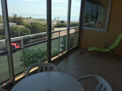 Appartement T2 pour 4 pers, plage à 20m, parking, lave-linge - FR-1-81-201 - Location saisonnière - Leucate