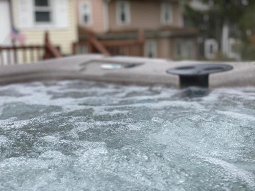 1 Bus Stop To NYC-Hot Tub-EWR Airport-Free Parking