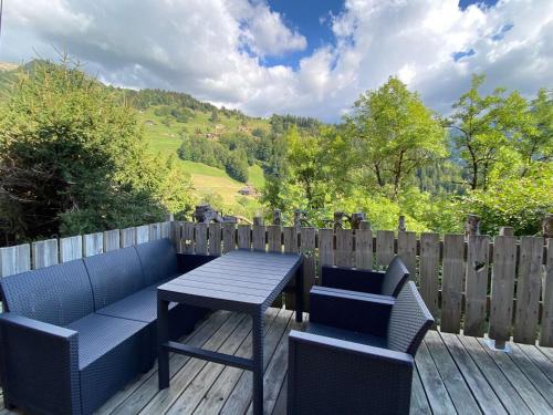 Appartement cosy 6 personnes avec grande terrasse et parking près des activités - FR-1-241-181 - image 2
