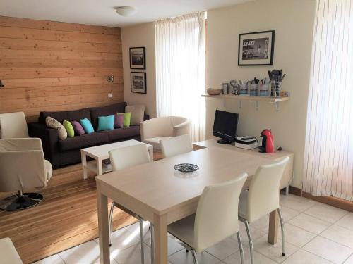 Appartement Briançon, 3 pièces, 8 personnes - FR-1-330C-84 - Location saisonnière - Briançon