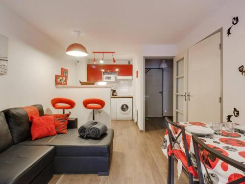 Appartement Sers, 2 pièces, 6 personnes - FR-1-403-7