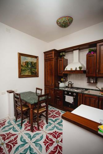 Delfini Trevi House - 주방