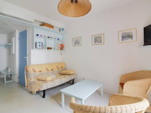 Apartment (4 Adults) image 8