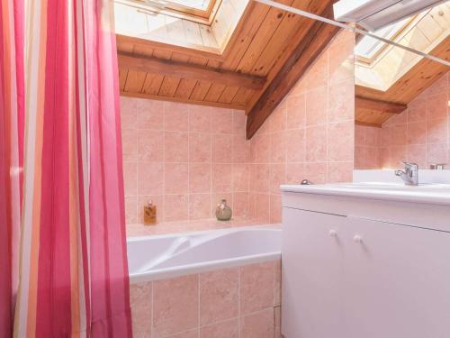 Appartement Puy-Saint-Pierre, 4 pièces, 12 personnes - FR-1-330C-54