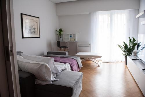 Katia Modern Apartment in Athens - image 2