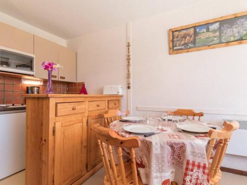 Appartement Montgenèvre, 1 pièce, 4 personnes - FR-1-330D-58 - Location saisonnière - Montgenèvre