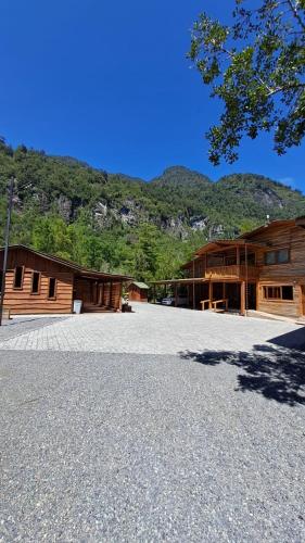 . Illi Lodge & Hostel