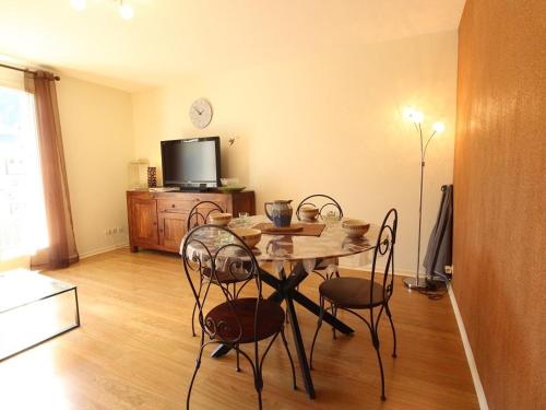 . Appartement 2 pièces cabine avec balcon, parking, animaux admis, Wi-Fi - FR-1-313-195