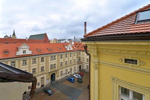 Historic Centre Apartments IV - image 8