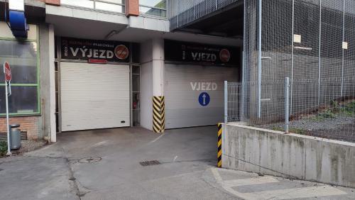 View Skyscraper Bata - loft XL View Skyscraper Bata - loft XL