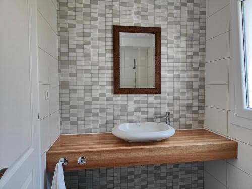 2 bedrooms, 4 beds