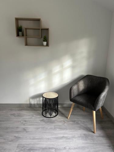 Appartement chaleureux proche RER/ CDG / Parc Expo - Tap to explore photos