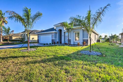Stunning Laguna Vista Retreat w/ Pool & Grill in Laguna Vista (TX)