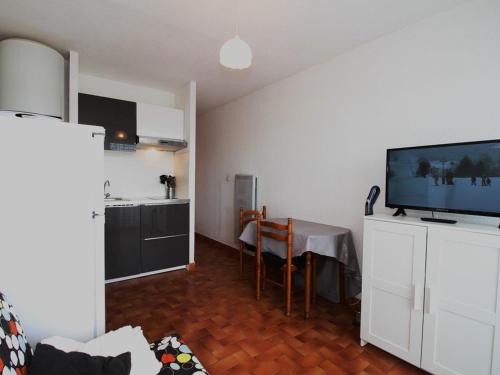 Appartement Balaruc-les-Bains, 1 pièce, 4 personnes - FR-1-553-70