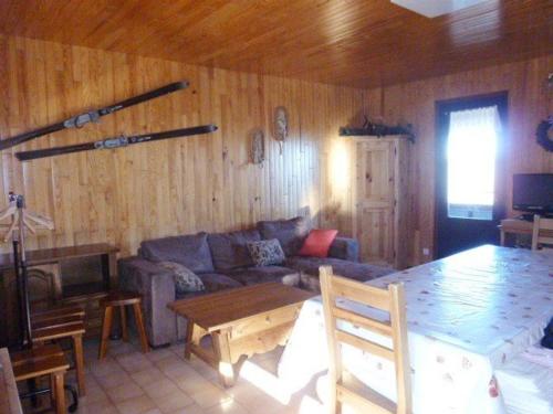 Chalet Arette, 6 pièces, 15 personnes - FR-1-602-41 - Location, gîte - Arette