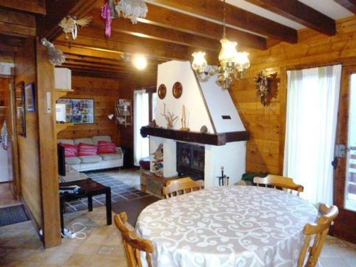 Chalet cosy à Arette avec cheminée, terrasse, et tout confort pour 6 personnes - FR-1-602-80 gîte à louer Forêt d'Issaux