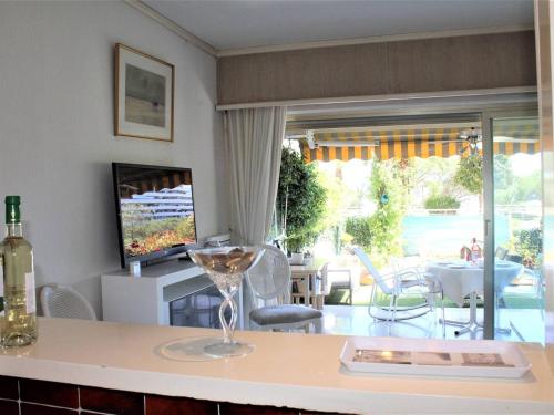 Appartement Villeneuve-Loubet 2 pièces 3 personnes - FR-1-252A-47 - image 2