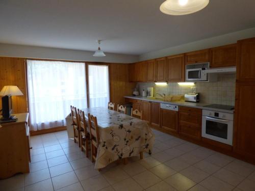 Appartement Saint-Jean-de-Sixt, 3 pièces, 6 personnes - FR-1-458-134