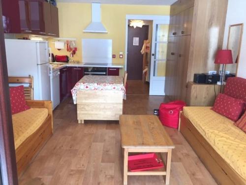 Appartement Risoul, 1 pièce, 4 personnes - FR-1-330-537 Risoul 1850