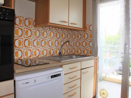 Apartment (4 Adults) image 8