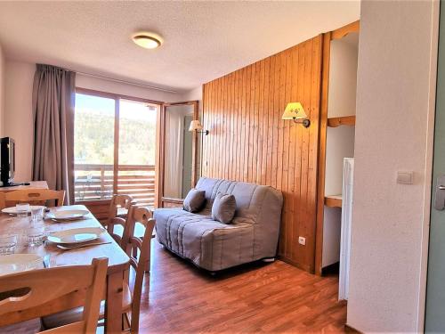 Appartement Le Dévoluy, 2 pièces, 4 personnes - FR-1-525-217