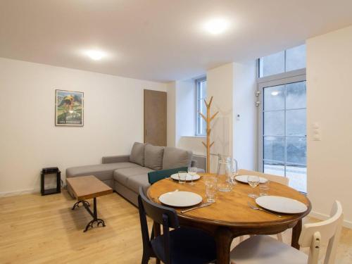 Apartment (9 Adults) image 5