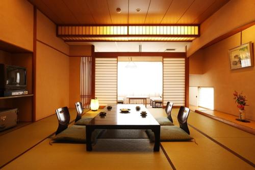 Japanese-Style Superior Room