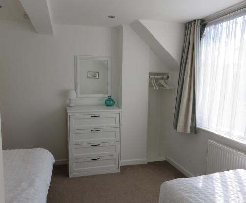 The Retreat – St. Ives
