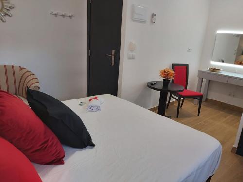 Apartamentos Rous - Solo adultos – Valencia, IN