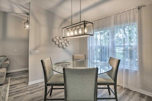 Palm Coast Retreat with Lanai Less Than 8 Mi to Beach! in Palm Coast, USA