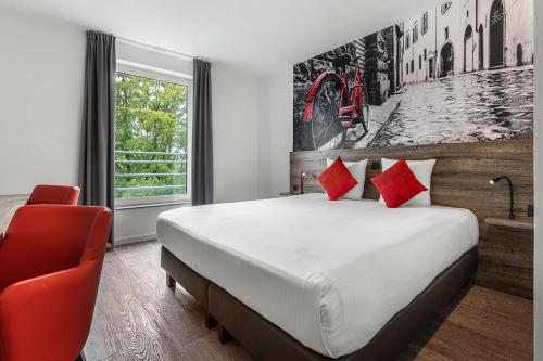 Velotel Brugge - image 7