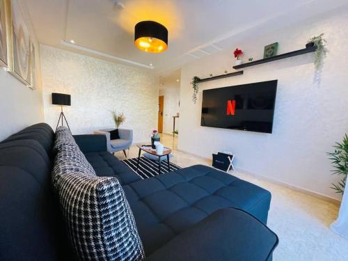 2min to Casa Finance City, Fiber, 110m2, Park free, PS4, IPTV, Netflix and many more, Casablanca