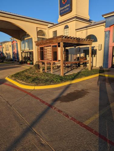 Executive Inn and Suites Wichita Falls