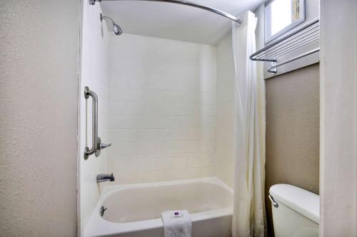 Motel 6-Jackson MS - image 14
