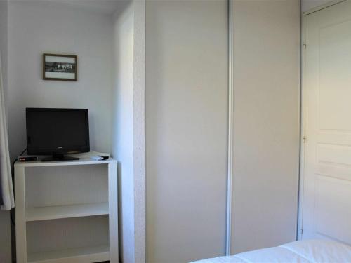 Apartment (4 Adults) image 7
