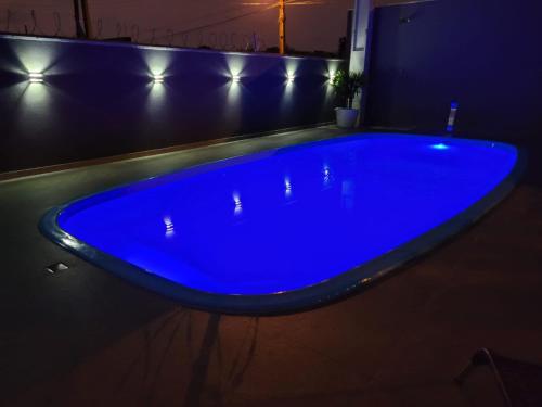 Excelente casa com piscina