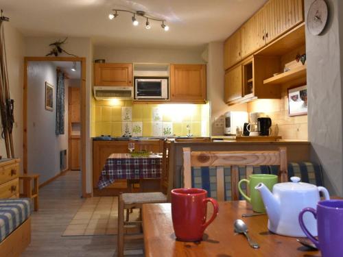 Appartement 2 pièces 5 personnes MERIBEL - FR-1-180-386