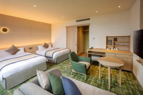 room detail thumbnail 2