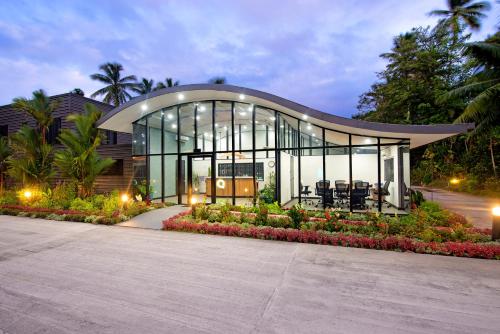 Vista exterior, ULTIQA Fiji Palms Beach Resort in Puerto del Pacífico