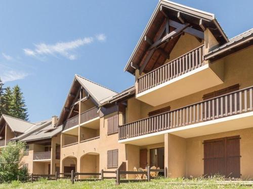Appartement 3 pièces avec jardin et garage, 6 couchages, Le Monêtier-les-Bains - FR-1-330F-149 (Appartement 3 pieces avec jardin et garage, 6 couchages, Le Monetier-les-Bains - FR-1-330F-149) in Le Monetier-les-Bains