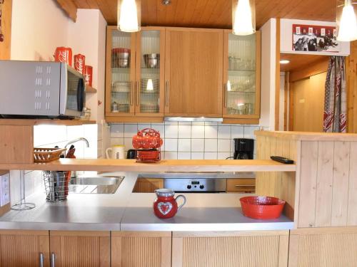 Appartement 3 pièces, 6 pers, proche pistes, parking - FR-1-180-365 (Appartement 3 pieces, 6 pers, proche pistes, parking - FR-1-180-365) in Lezeretta