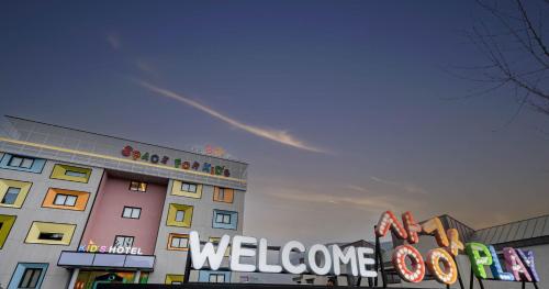 Kids Hotel Sangsang Play · Pŏmdo
