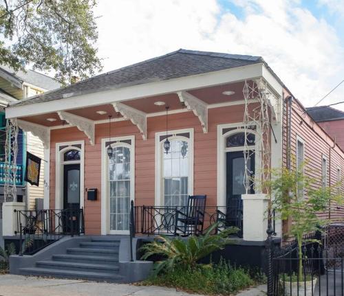 B&B New Orleans - Beautifully updated New Orleans home - Bed and Breakfast New Orleans