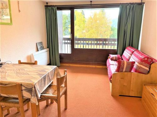 Studio coin montagne 4 pers avec balcon, piscine, à 50m du télécabine - La Salle les Alpes - FR-1-330F-91 - La Salle-les-Alpes