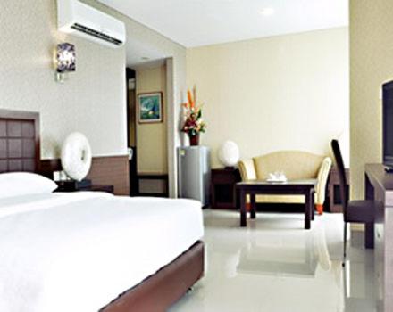 Bamboo Inn Hotel & Cafe in Slipi