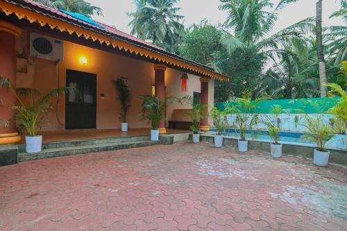 HERITAGE 7BHK VILLA WITH PRIVATE POOL close to BAGA BEACH