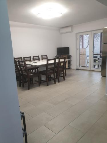 Pensiunea Valea Veveritelor in Valea Danului