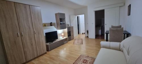 Andra Apartman