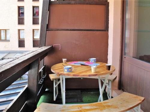 Appartement 2 Pieces 6 Couchages, Pied de Pistes, Expose Sud, Animaux Admis - FR-1-330-214 in Ризул