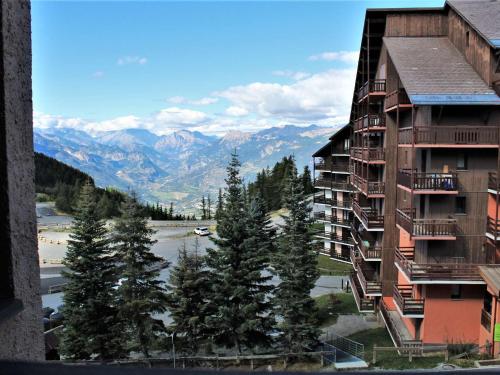 Studio cabine 4 pers, pied de pistes, animaux acceptés – Risoul 1850 - FR-1-330-221 (Studio cabine 4 pers, pied de pistes, animaux acceptes – Risoul 1850 - FR-1-330-221) in 里蘇爾